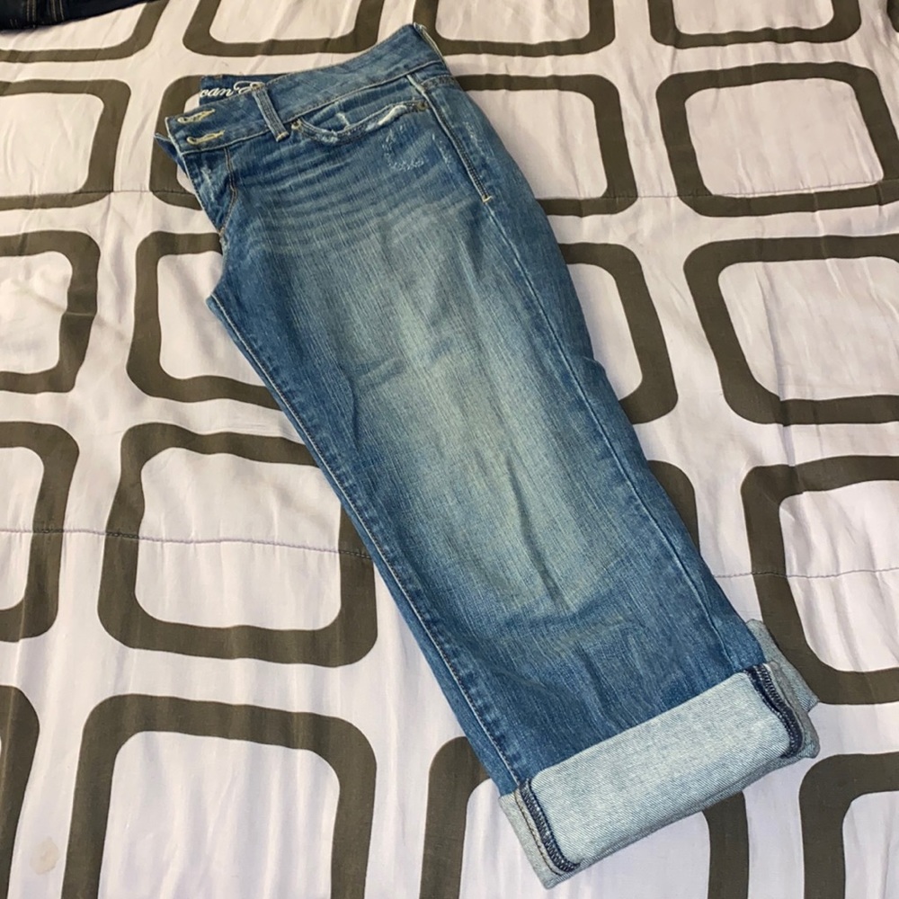 American Eagle cropped jeans